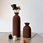 Gegolfde Decoratieve Vaas